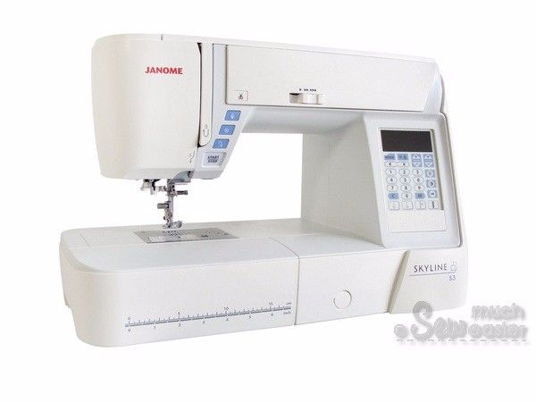 Janome Skyline S3 Computerized Sewing Machine