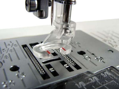 Darning Foot Open Toe for Free-Motion Quilting (Low Shank for 7mm & 5mm machines)
