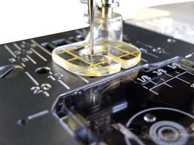 Darning Foot Deluxe for Free-Motion Quilting (Low Shank for 7mm & 5mm machines)