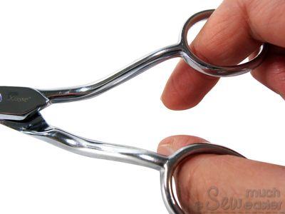 Duckbill Applique Scissors - 15mm / 6 inch by Klasse