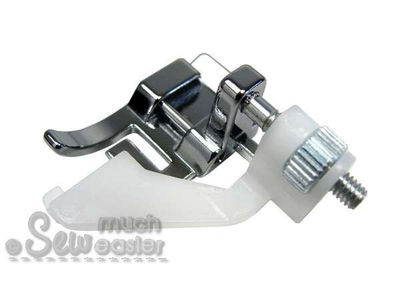 Adjustable Blind Hem Foot Universal (Snap-On to suit 7mm and 5mm machines)