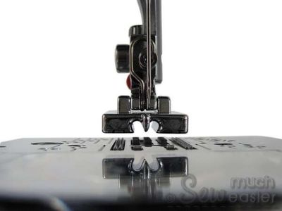 Concealed Invisible Zipper Foot Universal (for 7mm & 5mm machines)