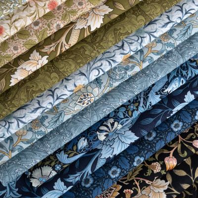 Moda William Morris Manor by Barbara Brackman - Charm Pack