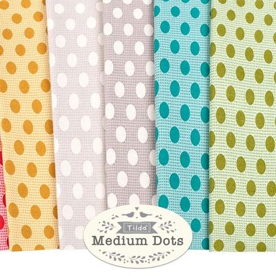 Tilda Fabric - Medium Dots Fat Quarter 1/4 Bundle Basic Blenders
