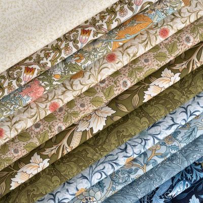 Moda William Morris Manor by Barbara Brackman - Layer Cake
