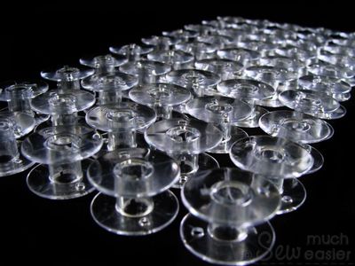 Pack of 100 Empty Plastic Bobbins
